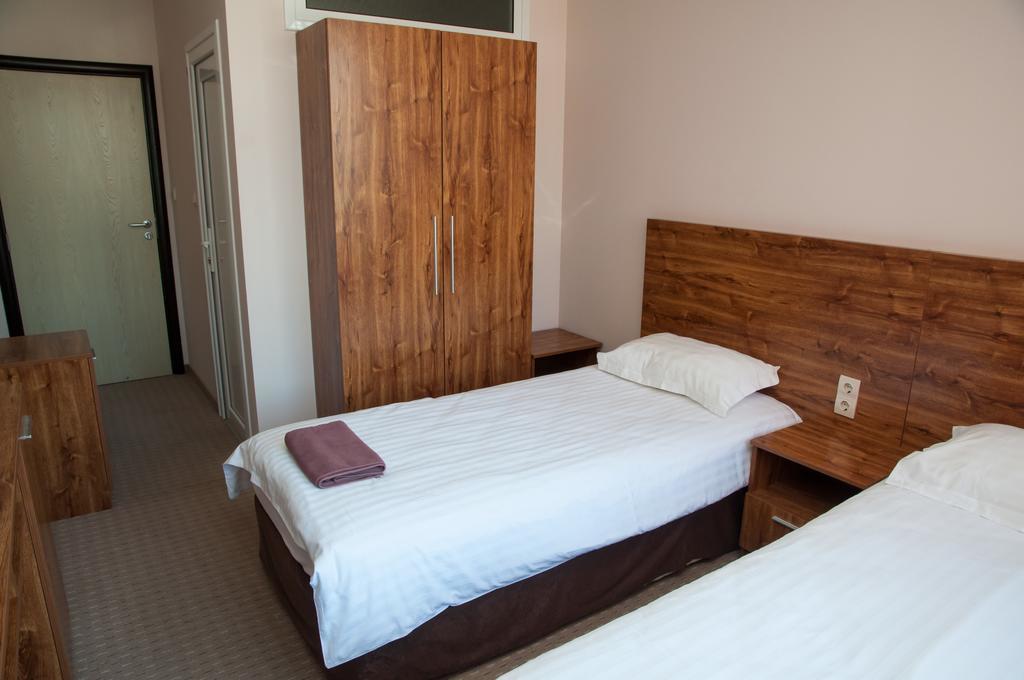 Hostel Izida 2 Dobrich Exteriör bild